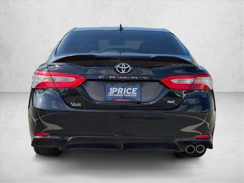 Used 2020 Toyota Camry SE FWD image 6