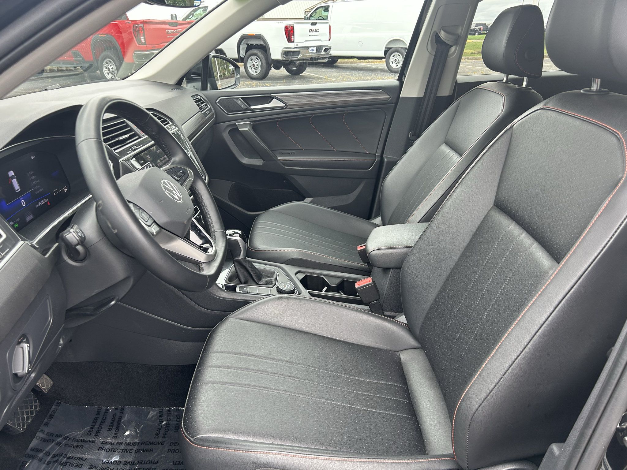 Used 2024 Volkswagen Tiguan Wolfsburg Edition AWD/4WD image 20