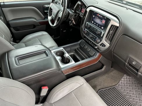 Used 2014 GMC Sierra 1500 SLT w/ SLT Crew Cab Value Package image 18