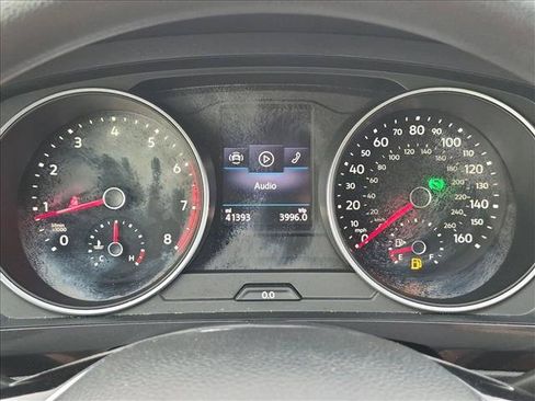 Used 2020 Volkswagen Tiguan S FWD image 11