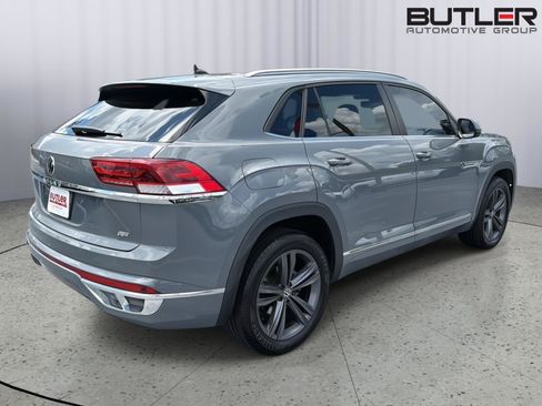 Used 2021 Volkswagen Atlas Cross Sport SE FWD image 6