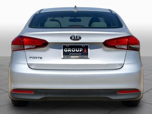 Used 2018 Kia Forte LX FWD image 5