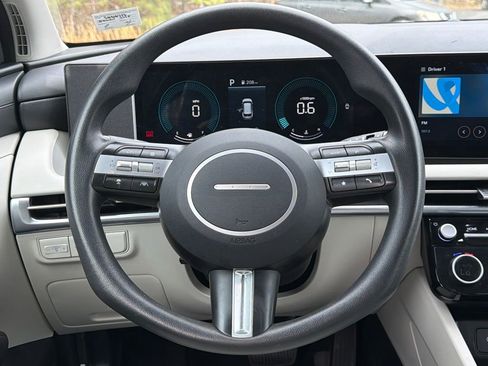 Used 2025 Hyundai Tucson SEL image 17