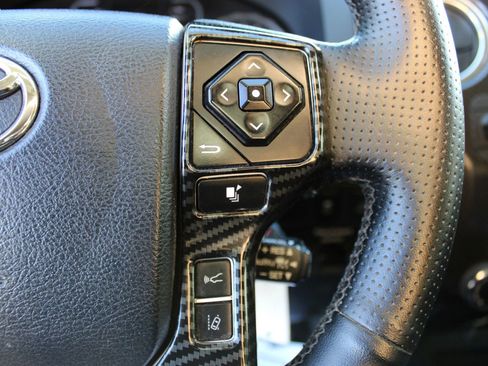 Used 2018 Toyota Tundra SR5 w/ SR5 Upgrade Package image 13