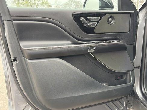 Used 2023 Lincoln Aviator Reserve w/ Elements Package Plus image 18