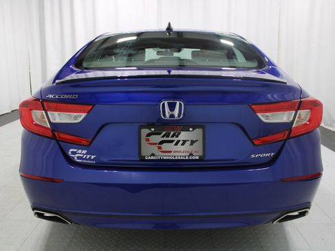 Used 2022 Honda Accord Sport image 7