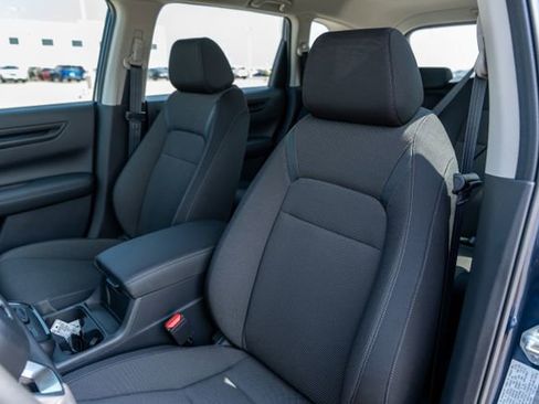 Used 2025 Honda CR-V LX image 15