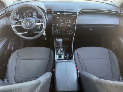 Used 2024 Hyundai Tucson SE image 10