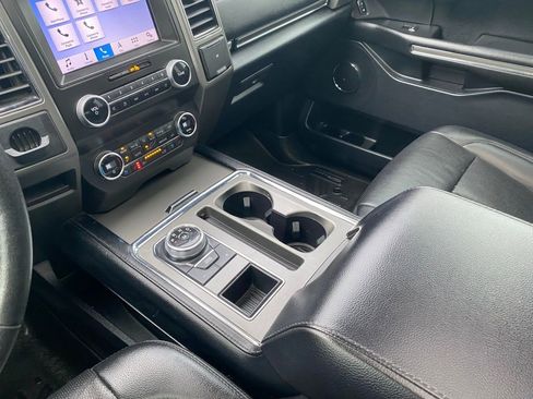 Used 2019 Ford Expedition XLT w/ Equipment Group 202A image 25