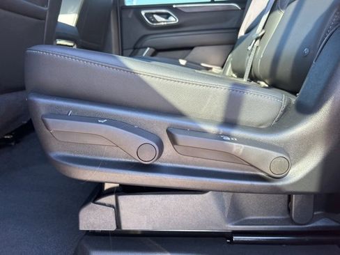 Used 2022 Chevrolet Tahoe Z71 w/ Luxury Package image 24