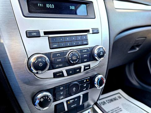 Used 2010 Ford Fusion SE image 18