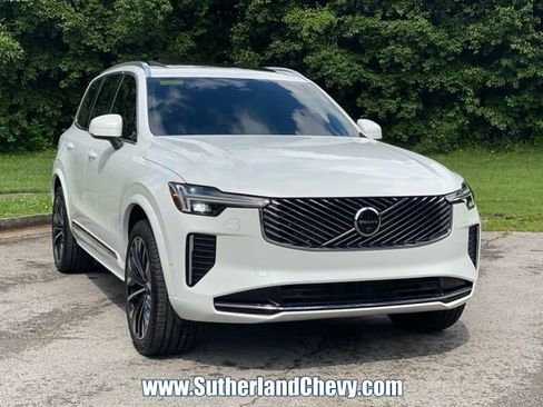Used 2026 Volvo XC90 B6 Ultra w/ Protection Package AWD/4WD image 9
