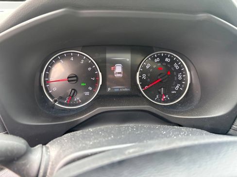 Used 2021 Toyota RAV4 XLE Premium AWD/4WD image 14