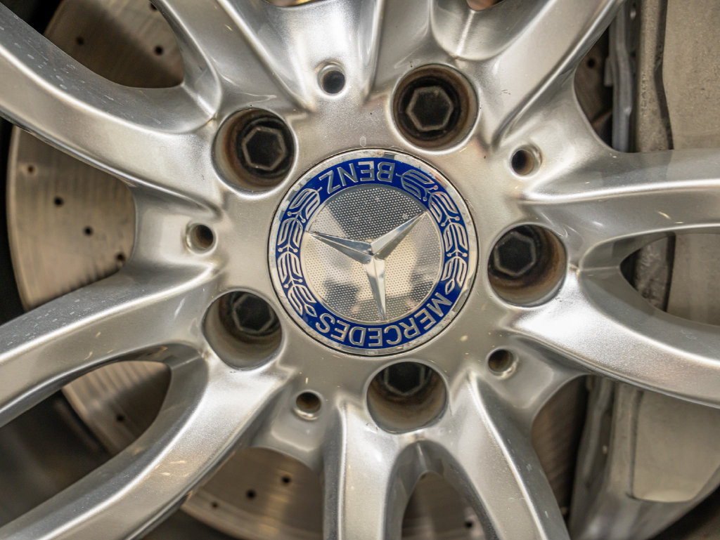 Used 2013 Mercedes-Benz SL 550 image 9