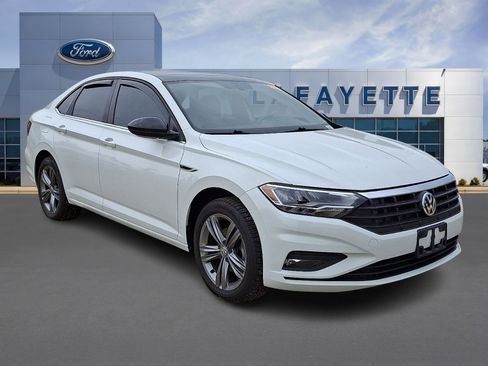 Used 2019 Volkswagen Jetta R-Line w/ R-Line Cold Weather Package FWD image 1