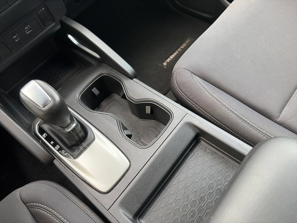 Used 2022 Nissan Frontier SV RWD image 21