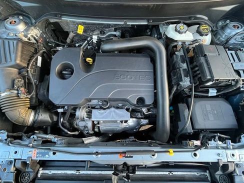 Used 2024 Chevrolet Equinox LT image 29