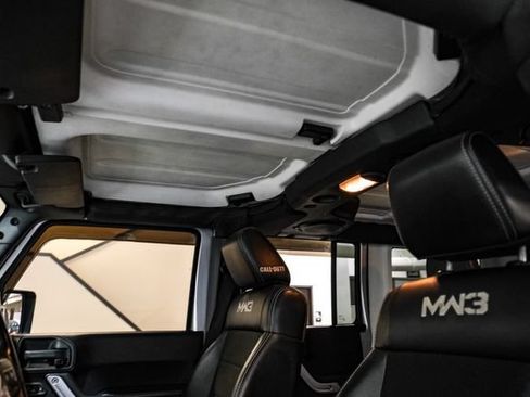 Used 2012 Jeep Wrangler Unlimited Rubicon AWD/4WD image 34