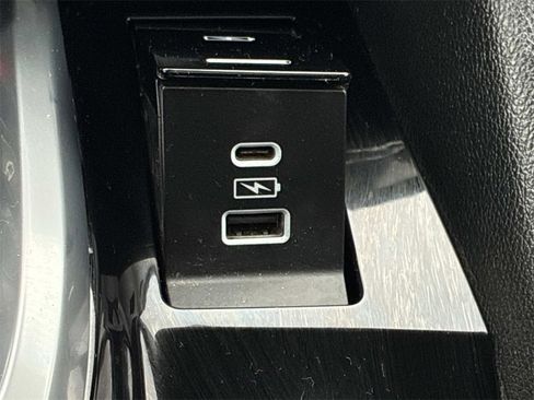 Used 2023 Acura MDX SH-AWD image 43