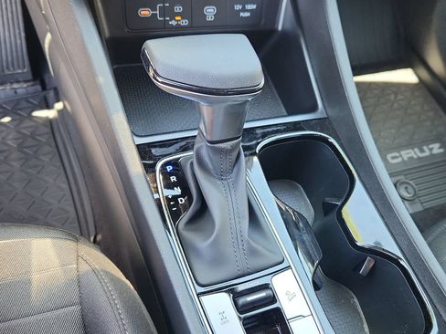 Certified 2025 Hyundai Santa Cruz SE AWD/4WD image 20
