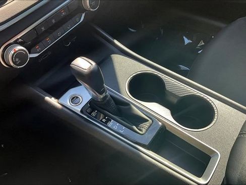 Used 2025 Nissan Altima 2.5 S image 13