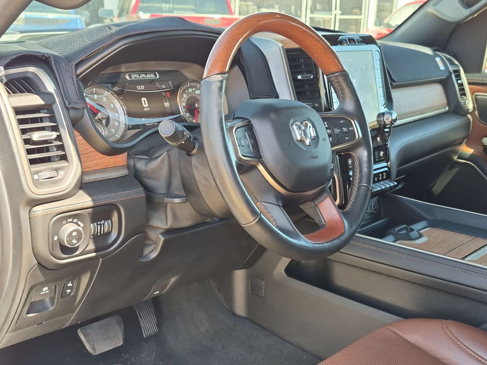 Used 2019 RAM 1500 Limited AWD/4WD image 10