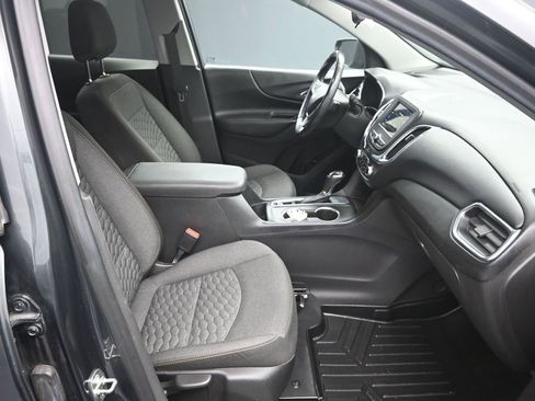 Used 2019 Chevrolet Equinox LT image 36