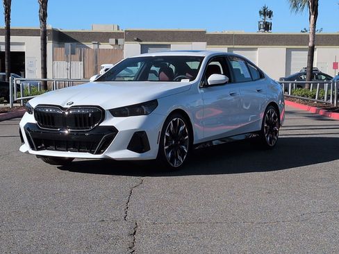 New 2026 BMW i5 eDrive40 w/ M Sport Package image 5