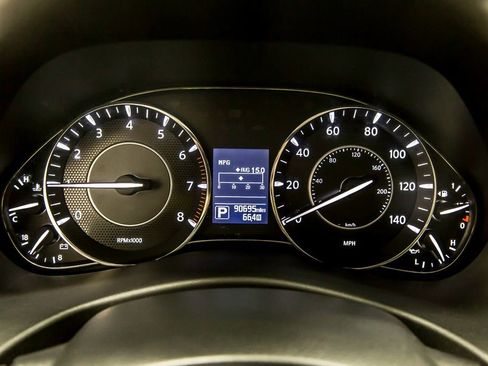 Used 2019 Nissan Armada Platinum w/ Captain's Chairs Package RWD image 17