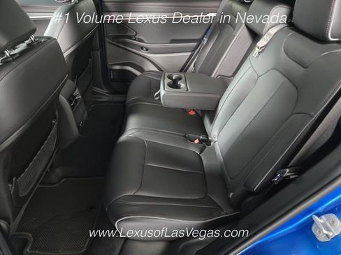 Used 2025 Jeep Wagoneer S Limited AWD/4WD image 15