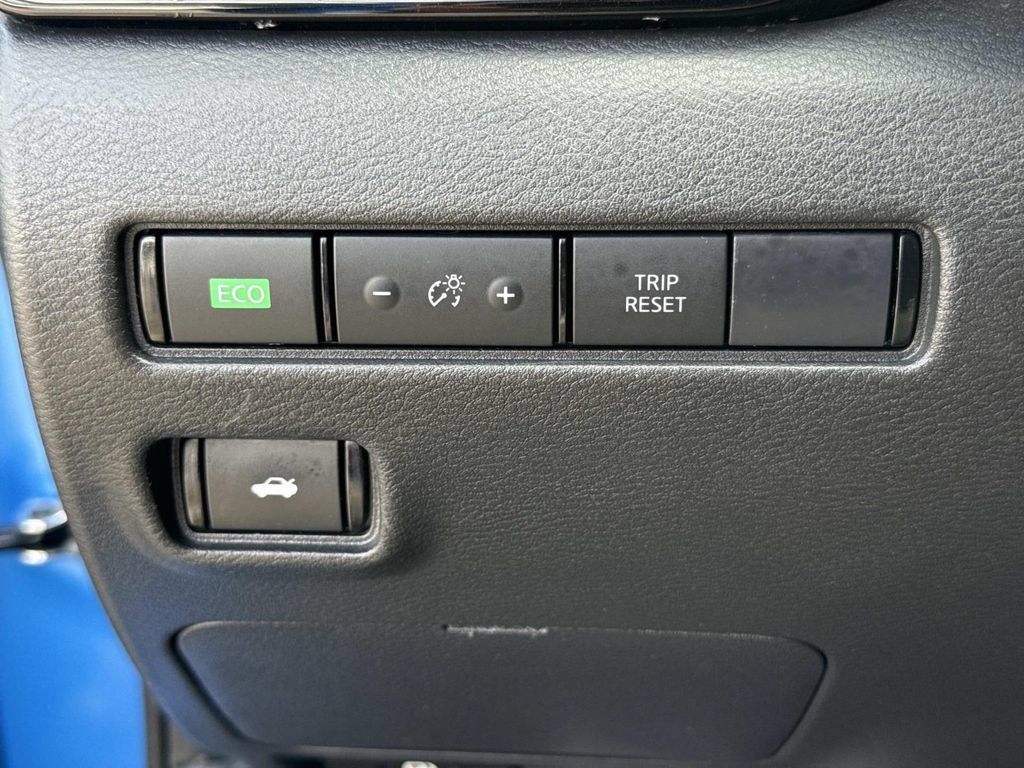 Used 2024 Nissan Sentra SV w/ All-Weather Package FWD image 38