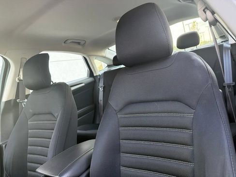 Used 2013 Ford Fusion SE FWD image 5