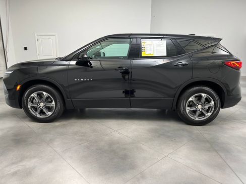 Used 2025 Chevrolet Blazer LT image 4