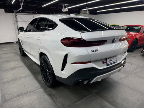 Used 2024 BMW X6 xDrive40i w/ Premium Package image 4