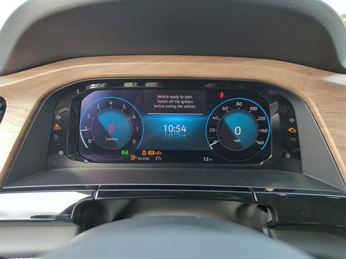 New 2026 Volkswagen Atlas SE image 43