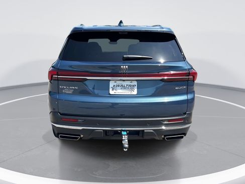 Used 2026 Buick Enclave Preferred w/ Power Package FWD image 7