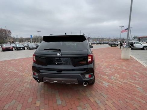 Certified 2023 Honda Passport TrailSport image 8