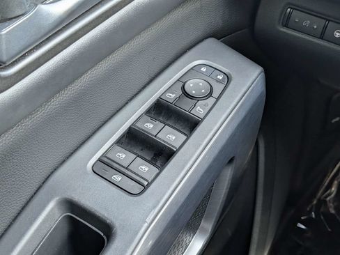 Used 2024 Nissan Pathfinder Rock Creek AWD/4WD image 19