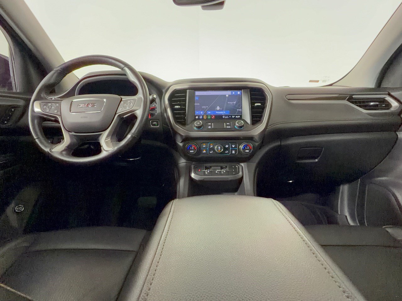 Used 2022 GMC Acadia AT4 w/ Technology Package AWD/4WD image 17