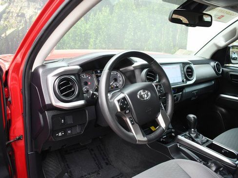 Certified 2023 Toyota Tacoma SR5 AWD/4WD image 14