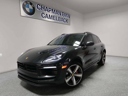 Used 2023 Porsche Macan S AWD/4WD image 1
