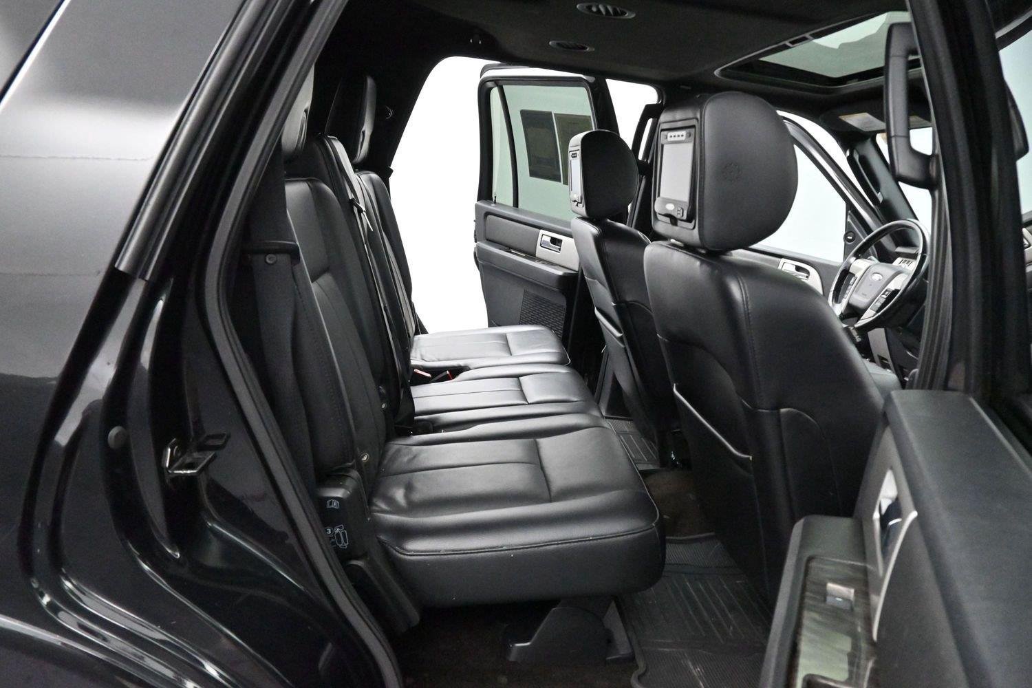 Used 2015 Ford Expedition Limited w/ Equipment Group 301A AWD/4WD image 38