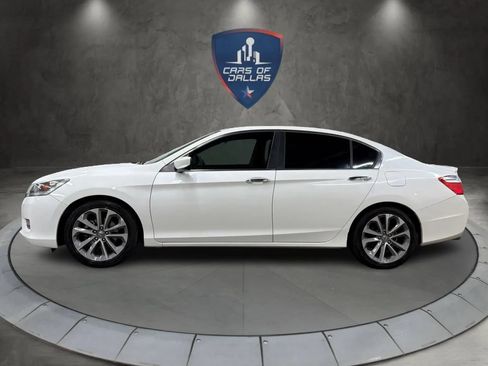 Used 2015 Honda Accord Sport image 2