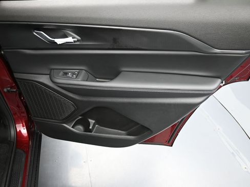 New 2025 Jeep Grand Cherokee L Laredo w/ Luxury Tech Group I image 19