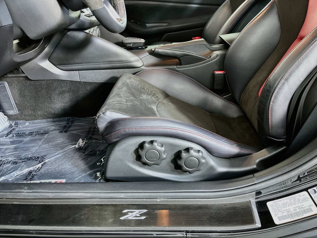 Used 2024 Nissan Z NISMO w/ Floor Mat Package RWD image 28