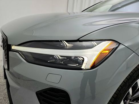 New 2026 Volvo XC60 T8 Plus image 27