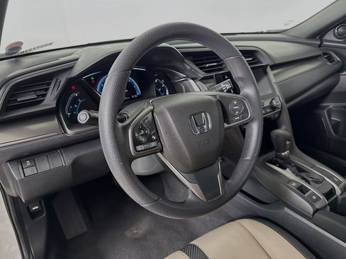 Used 2018 Honda Civic EX image 8