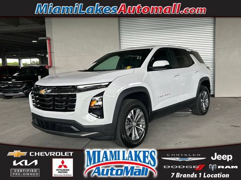 Used 2025 Chevrolet Equinox LT FWD image 1