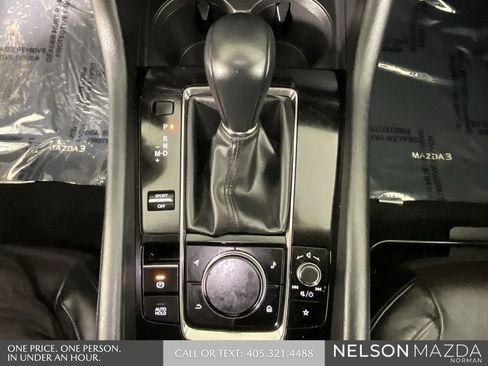 Used 2022 MAZDA MAZDA3 s image 38