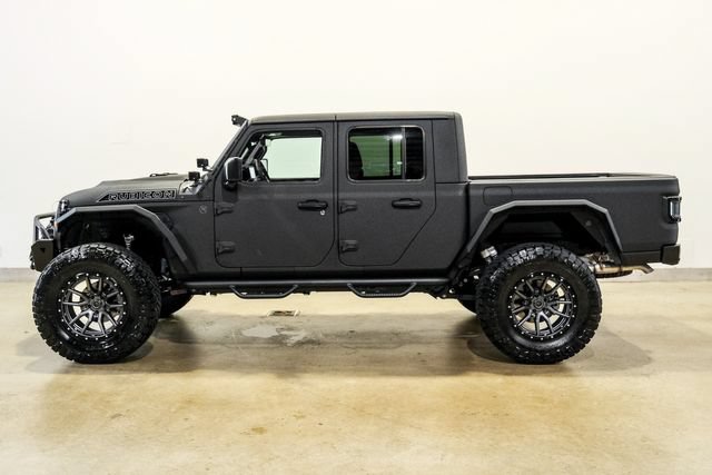Used 2025 Jeep Gladiator Rubicon w/ Safety Group AWD/4WD image 8
